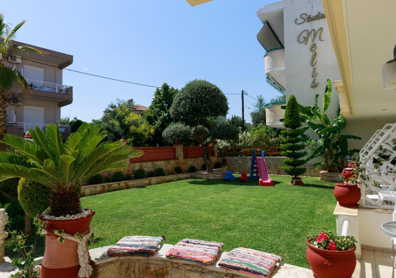 Melis Studios Aparthotel