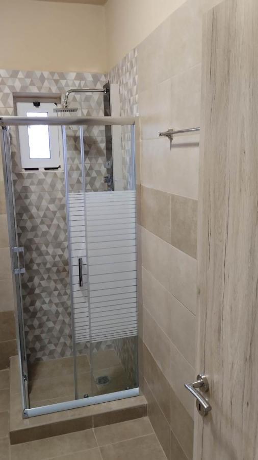 Apartment Golden Sun Rodakino