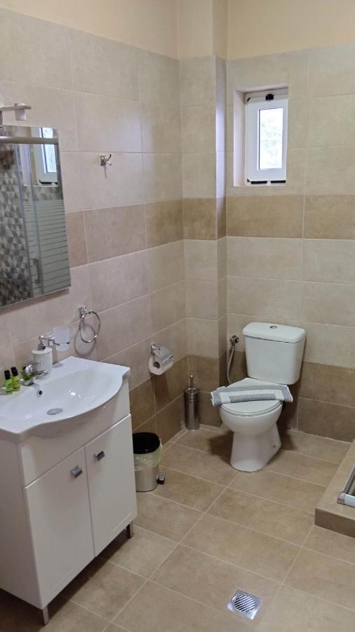Golden Sun Apartment