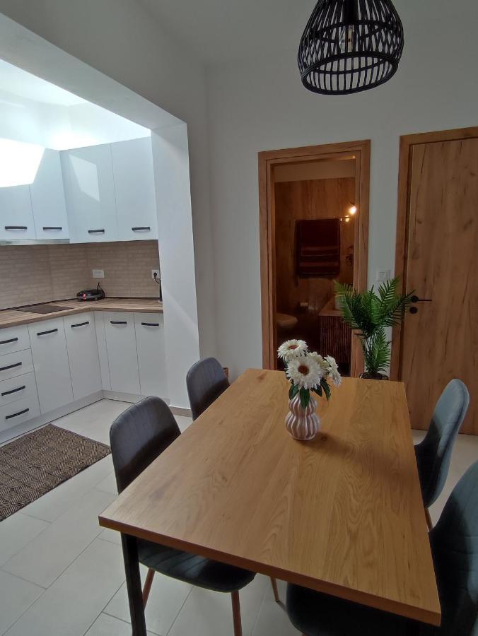 Apartment Kalokairini Avra *