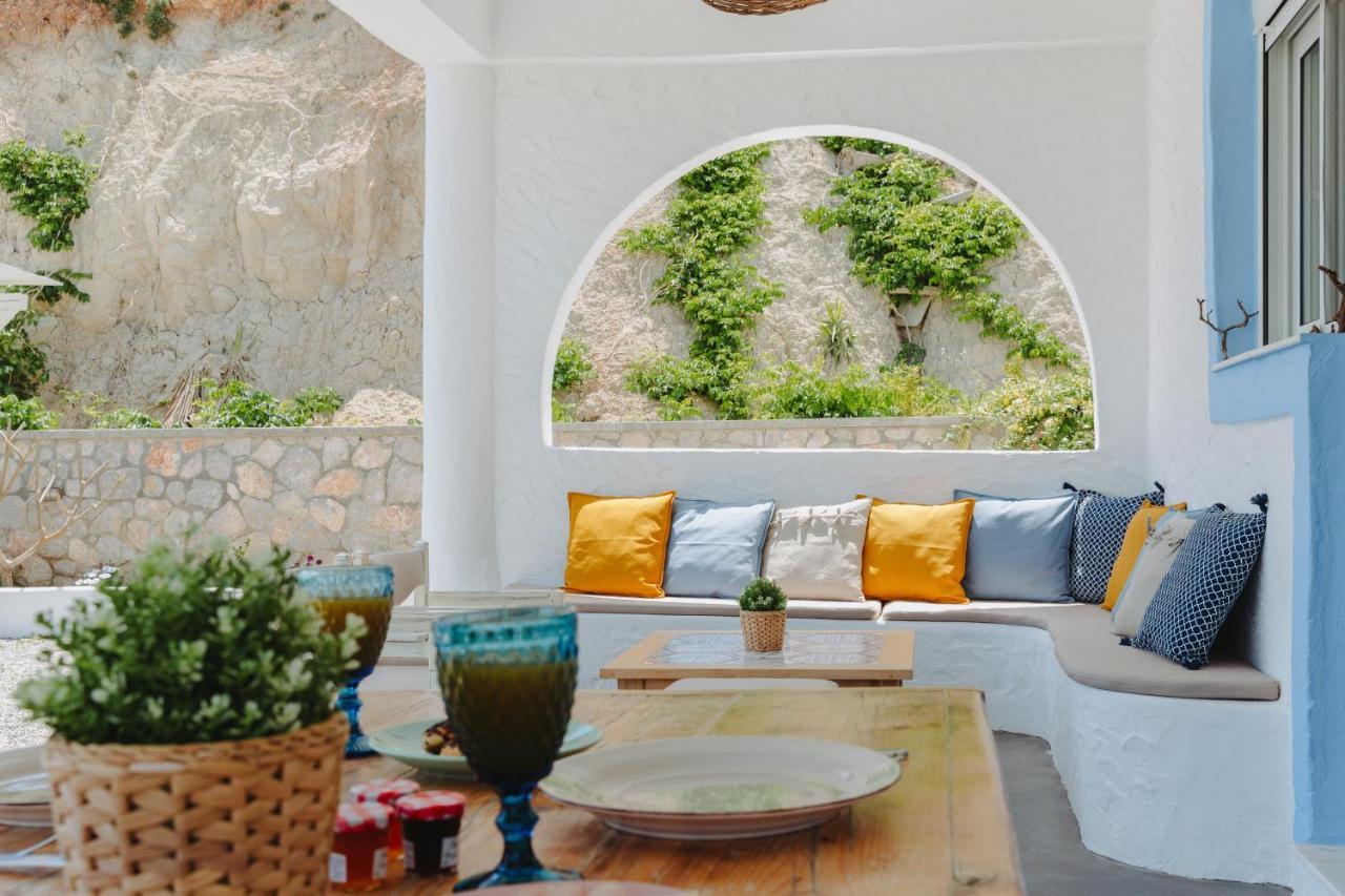 Anatoli Traditional * Archangelos (Rhodes)