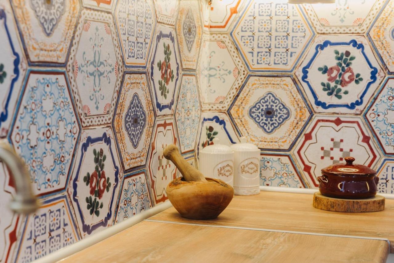 Anatoli Traditional * Archangelos (Rhodes)