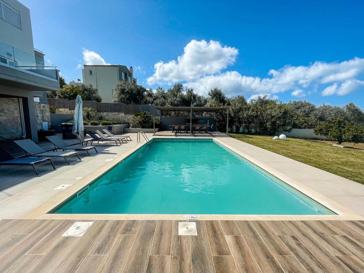 Aelia I Modern & Ideal For Large Groups Villa
