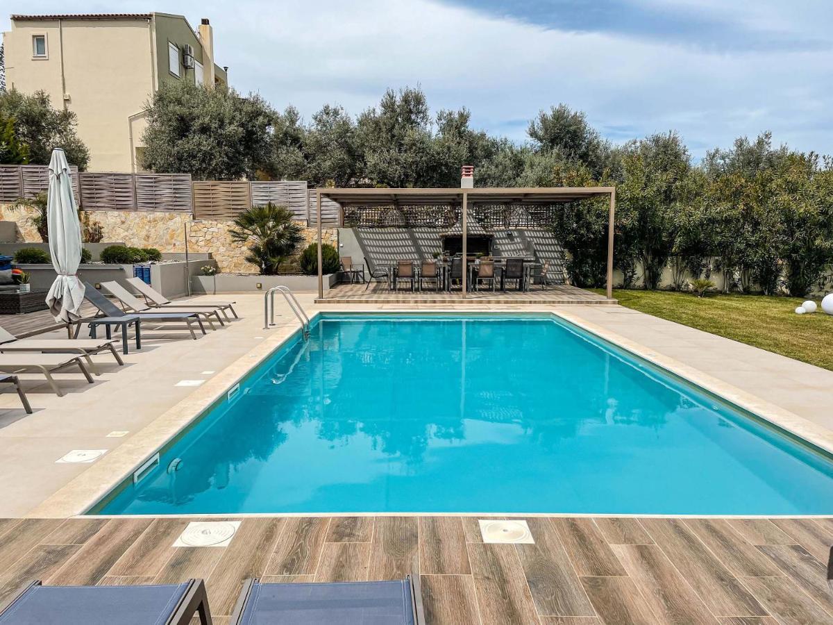 Aelia I Modern & Ideal For Large Groups Galatas (Chania)