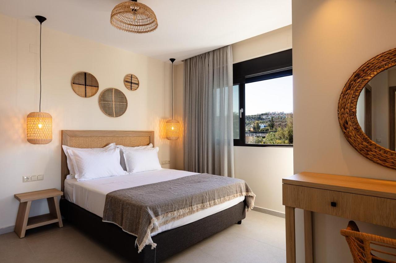 Apartment Isla Luxury - Private Hot Tub - 100m From Rethymno (Crete)