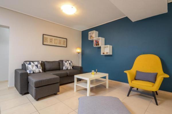 Boutique In Apartment *