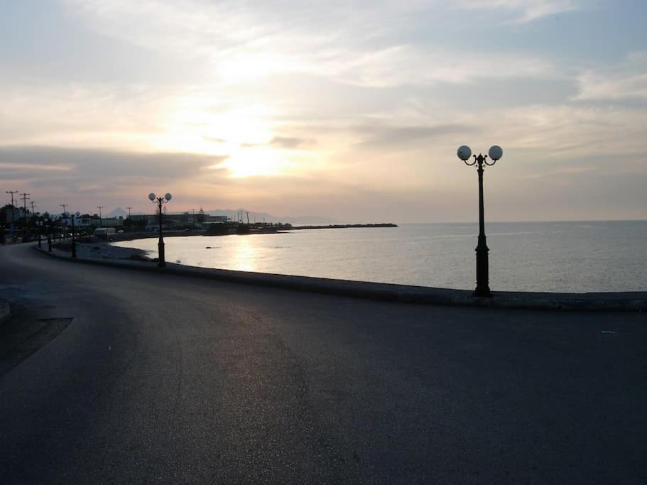 Seafront Holiday home Kato Gouves