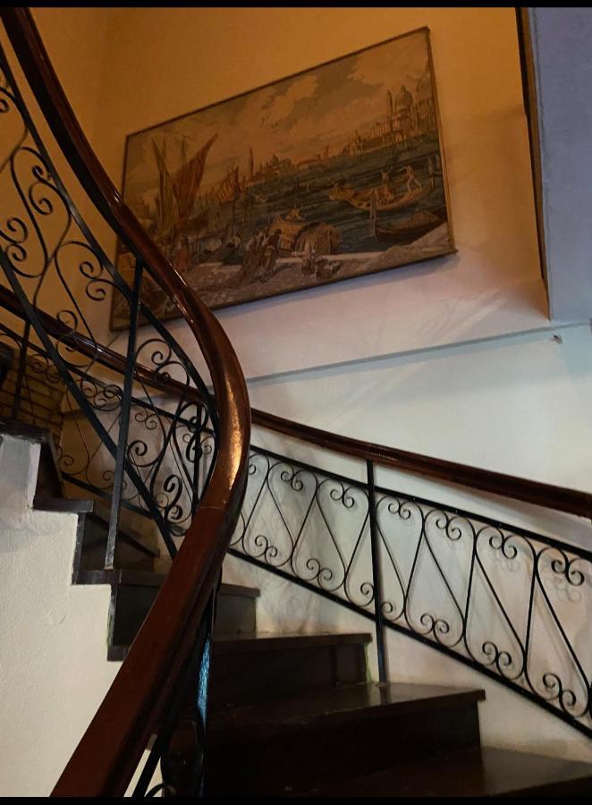 Manolatou Villa *
