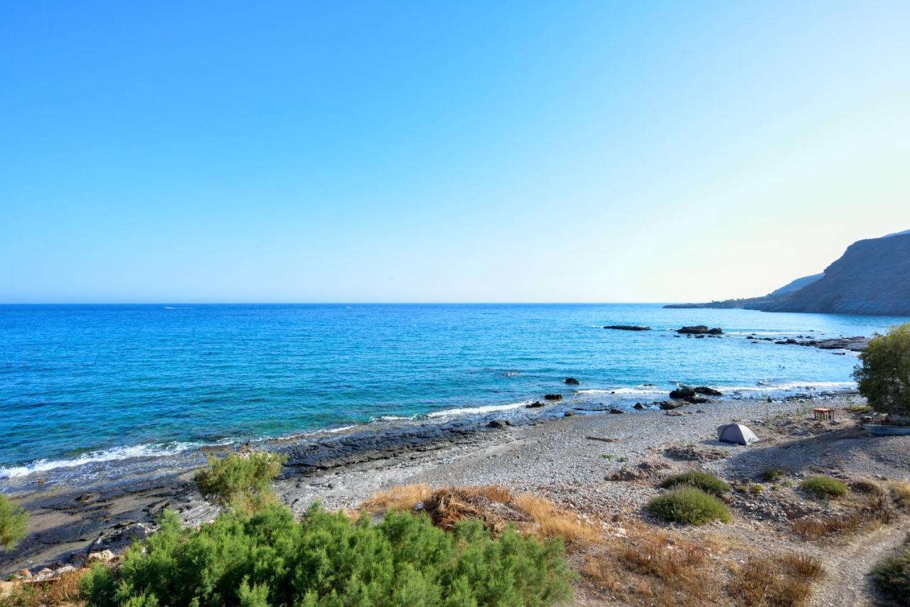 Taverna Akrogiali Loutro