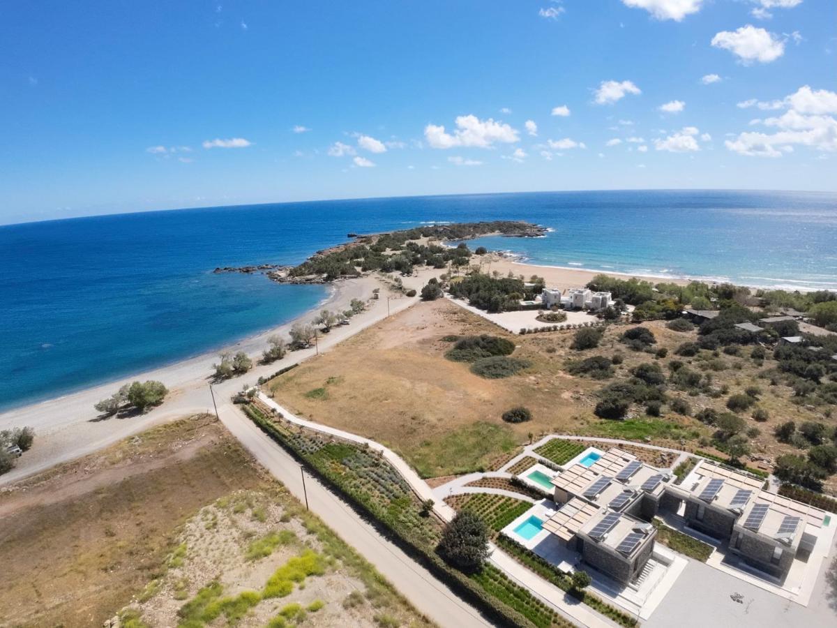 Akra Grammeno Beachfront Apartment Palaiochora