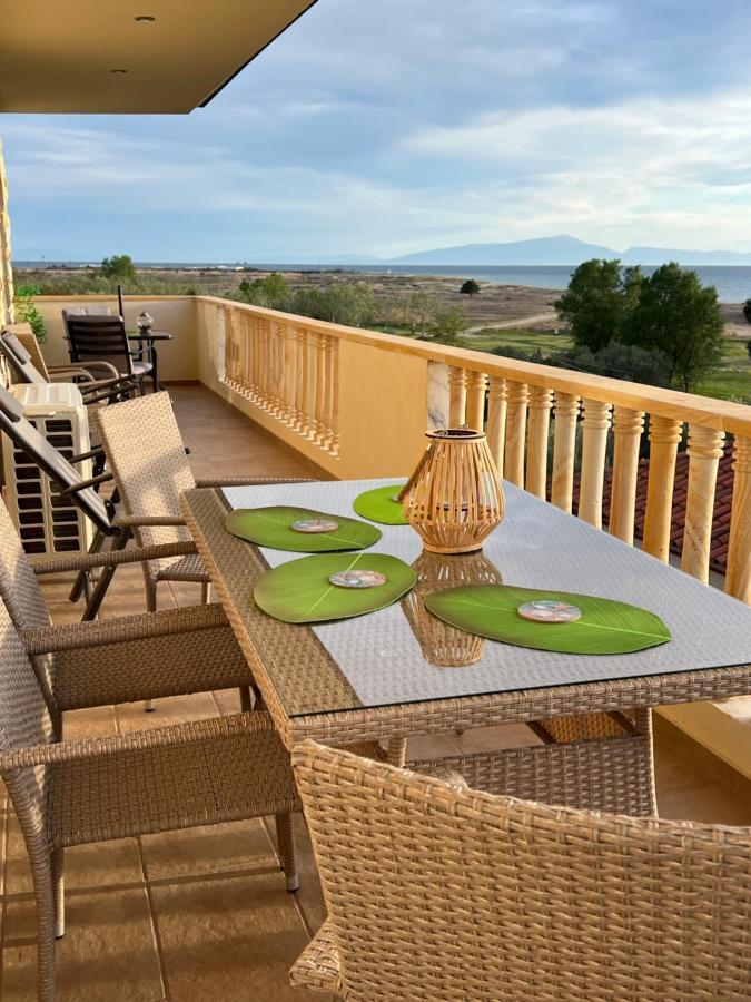 Heraklia Sea View Jacuzzi Villa Nea Iraklia