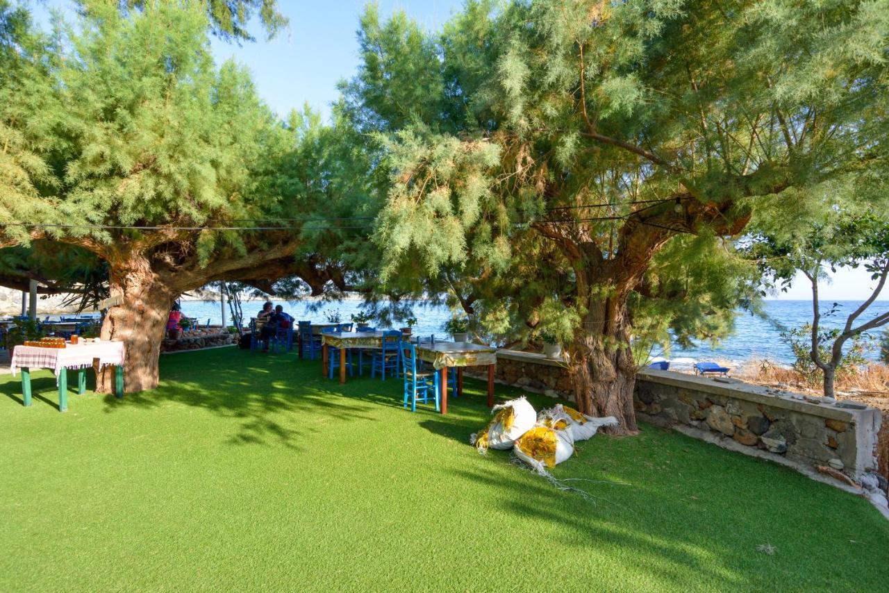 Taverna Akrogiali Hotel *