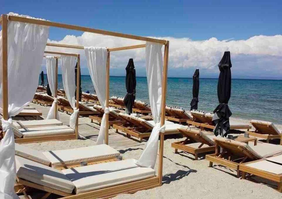 Apartment With Sea View In Pefkohori. Pefkochori