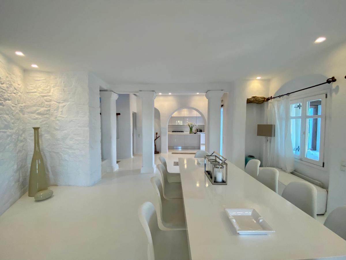 Villa Alessandra With Massive Pool By Diles Mykonos Town