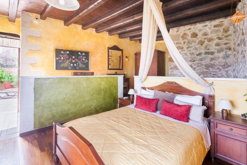 Samonas - 5 Maisonettes With Breathtaking Views Resort Chania (Crete)