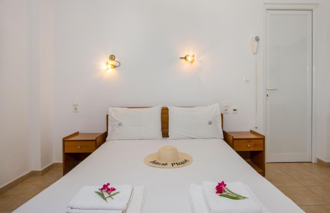 Hotel Village *