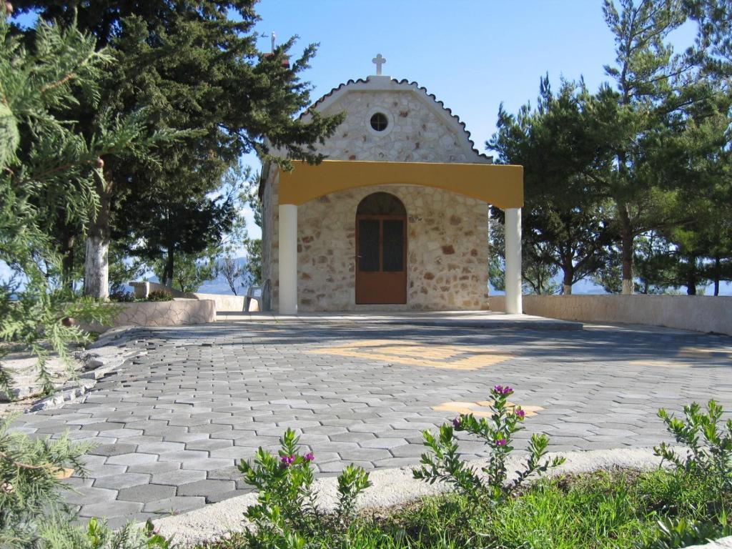 Vergis Epavlis 5*