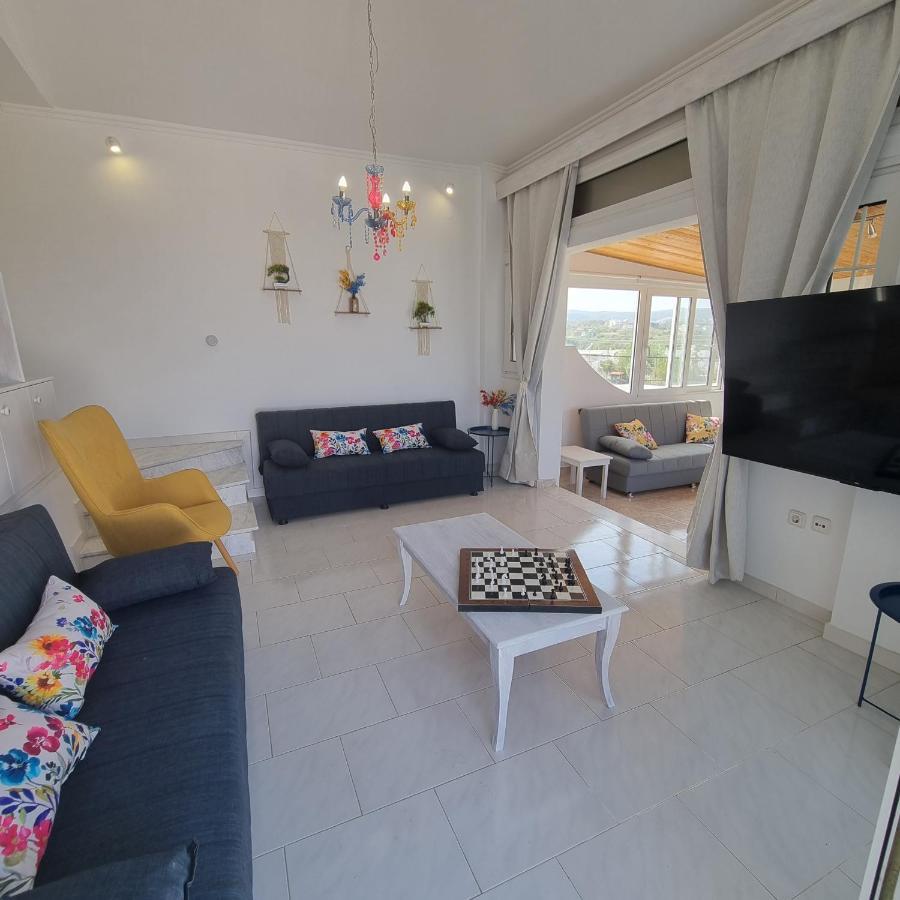 Apartment Arocaria In With Garden , Mountain And Sea View