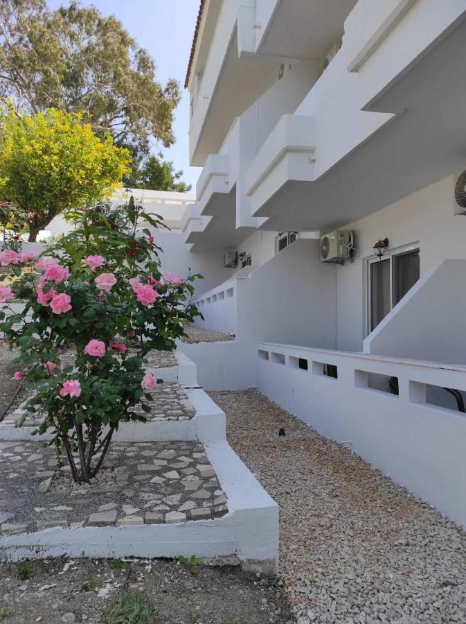 Arocaria In With Garden , Mountain And Sea View Faliraki