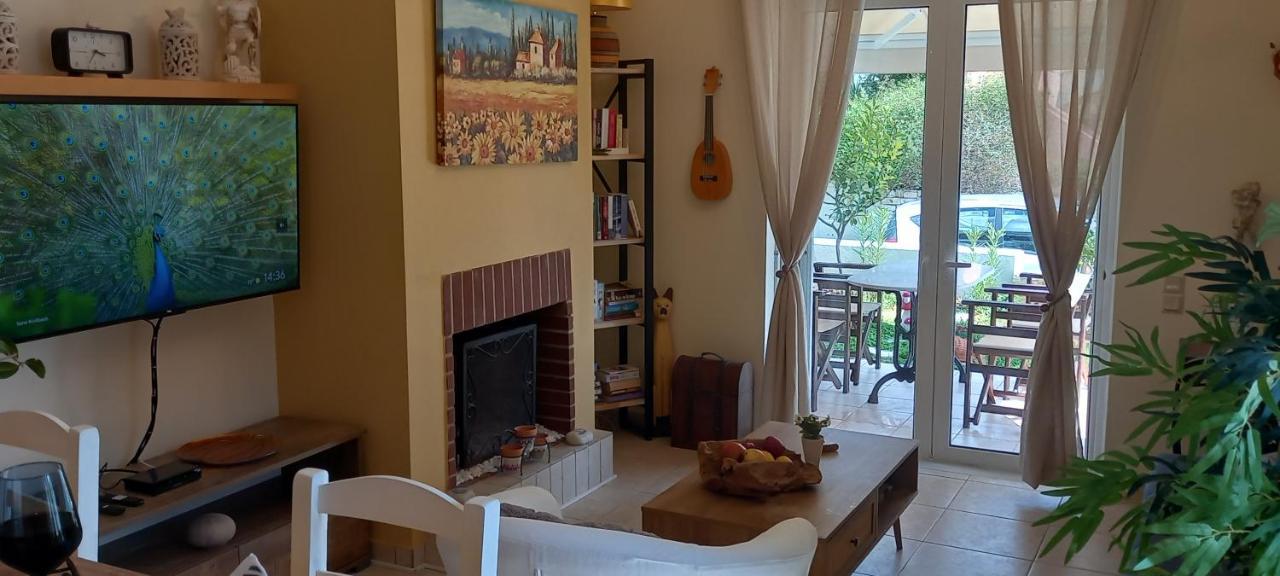 Adi's On The Apartment Barbati
