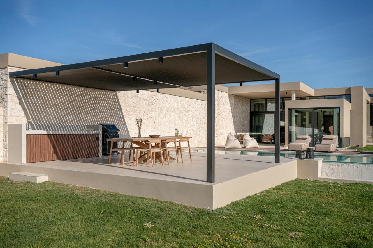 Villa Pnoe - Seafront Experience *