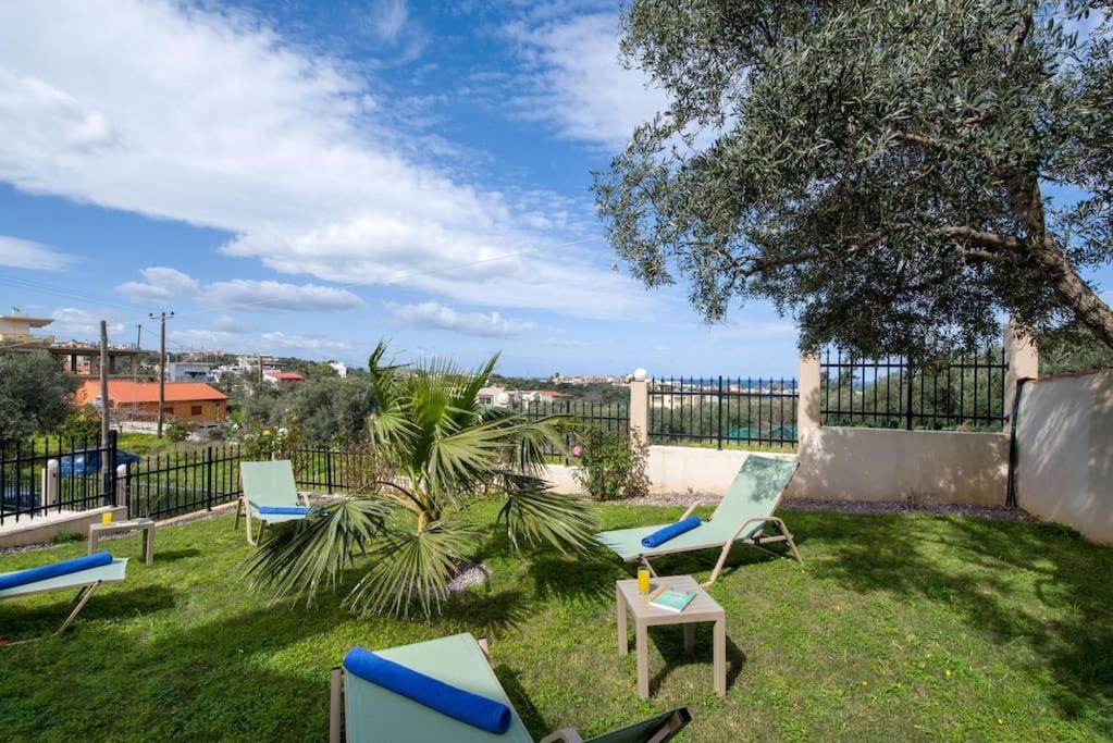 With Private Pool Near To The Sea Apartment *