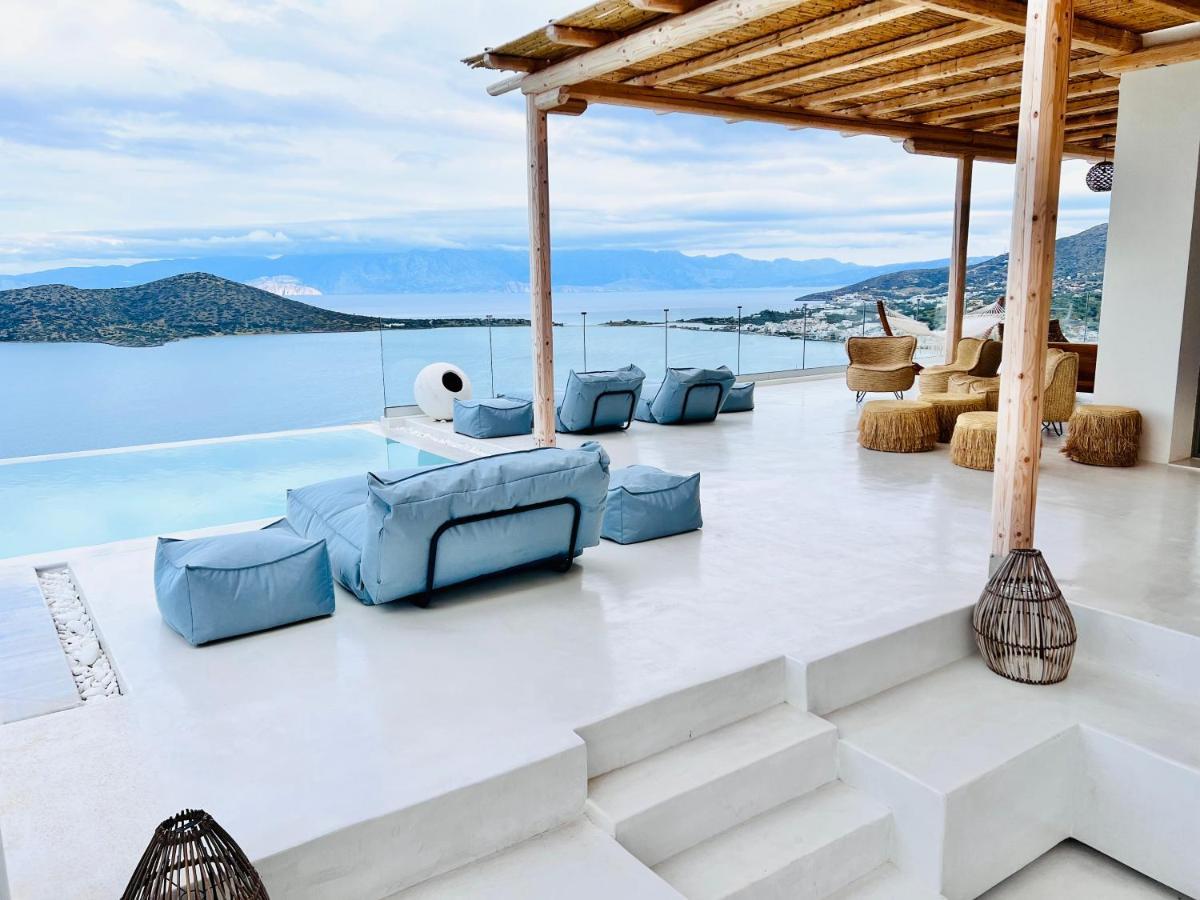 New Serenity Art Villa