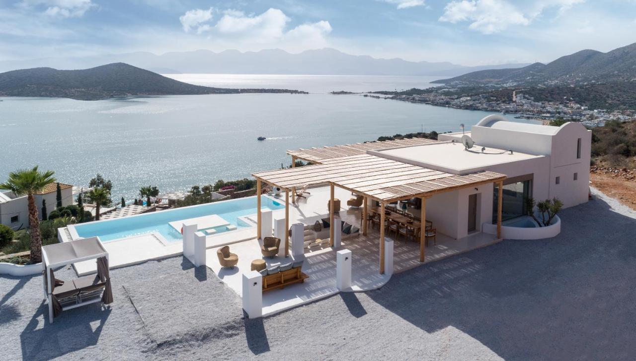 New Serenity Art Villa *