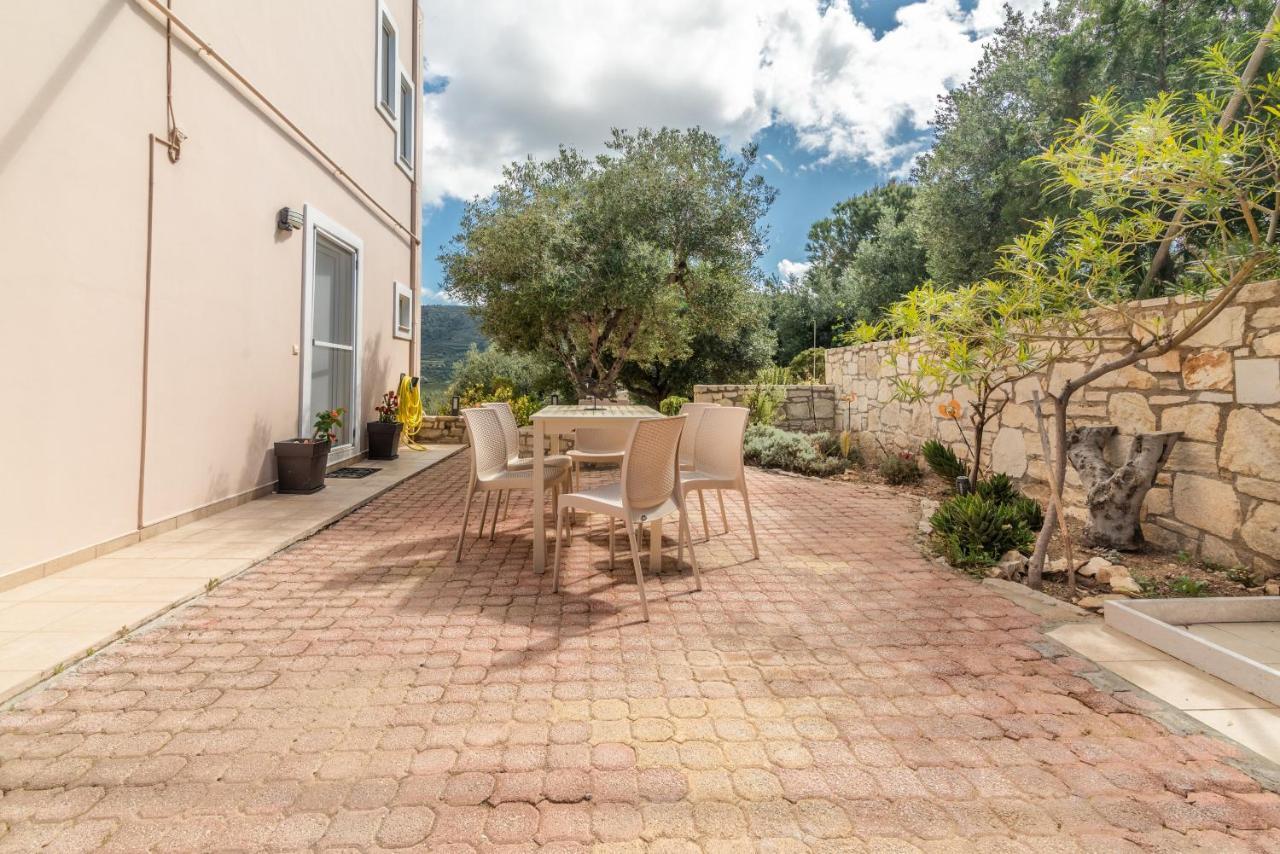 Villa Olive With Pool & Seaview