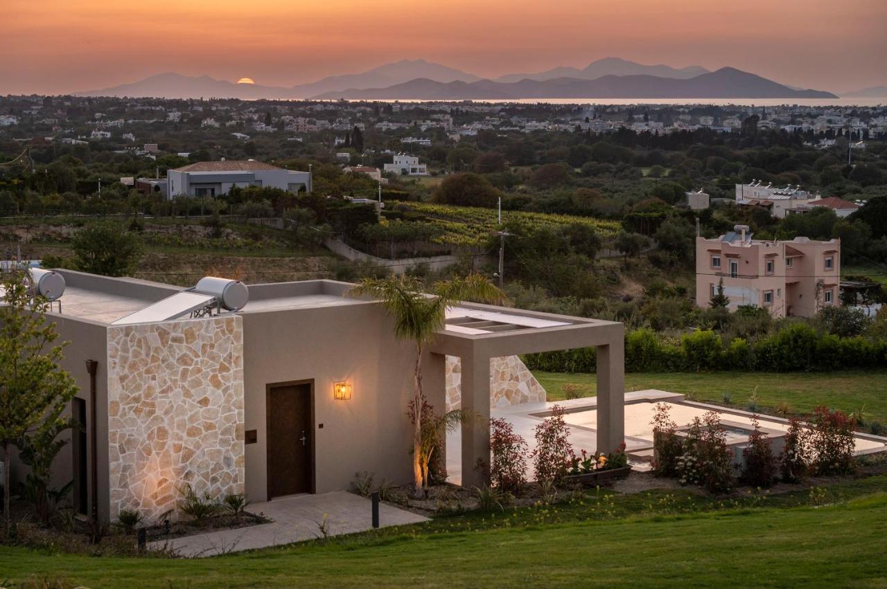 Maravilla Luxury Living