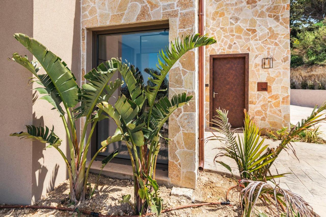 Maravilla Luxury Living *