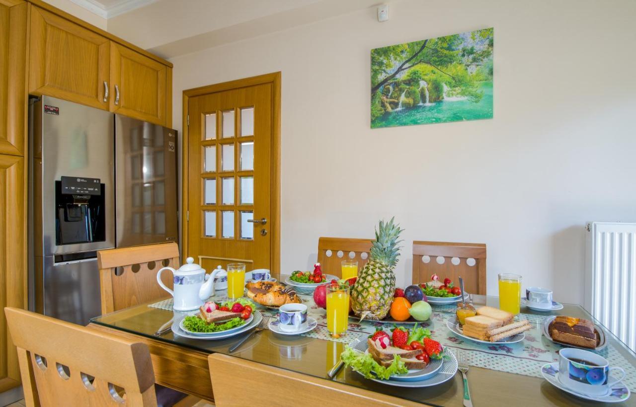 Apartment With Private Pool Near To The Sea Daratsos