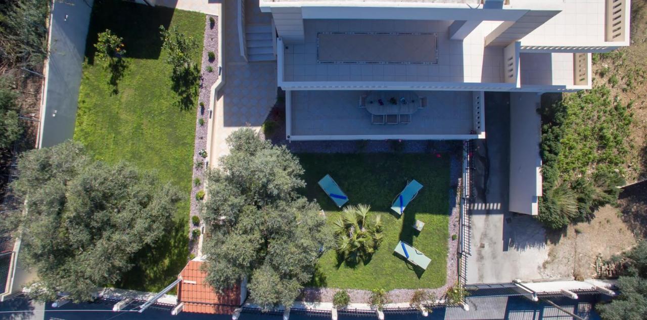 With Private Pool Near To The Sea Apartment Daratsos