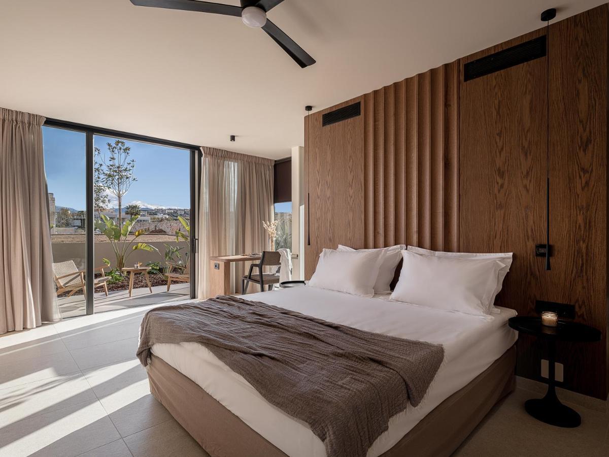 Pnoe - Seafront Experience Villa Tavronitis (Crete)