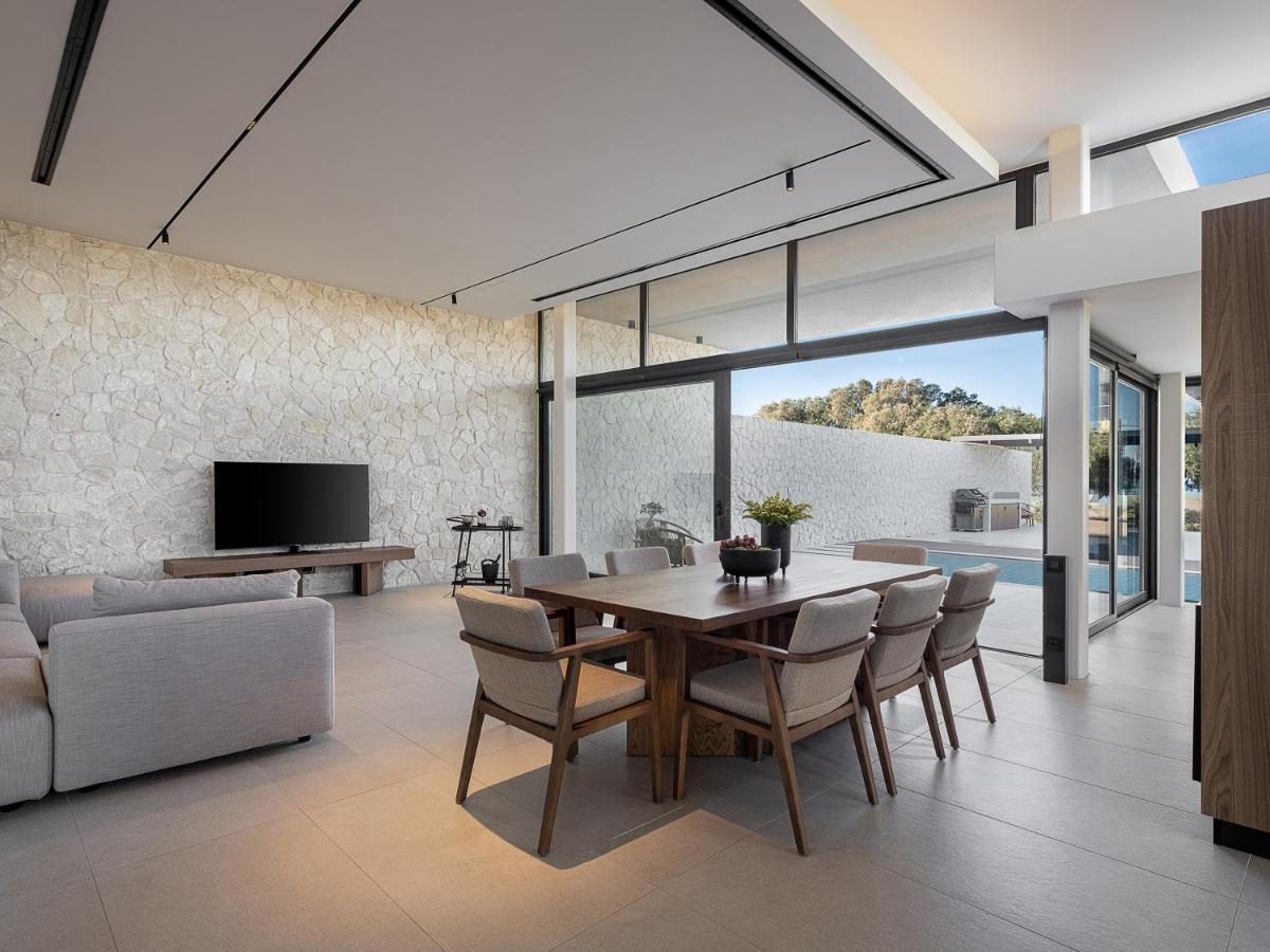 Pnoe - Seafront Experience Villa