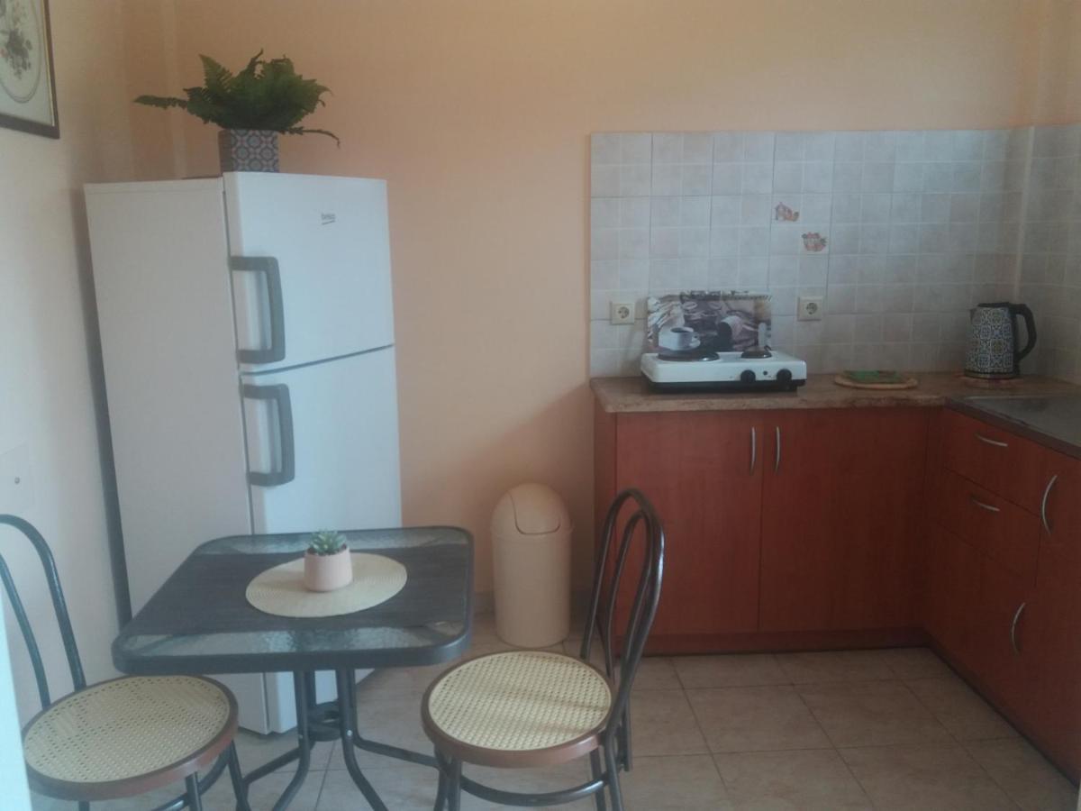 Alexandra Spingou Apartment