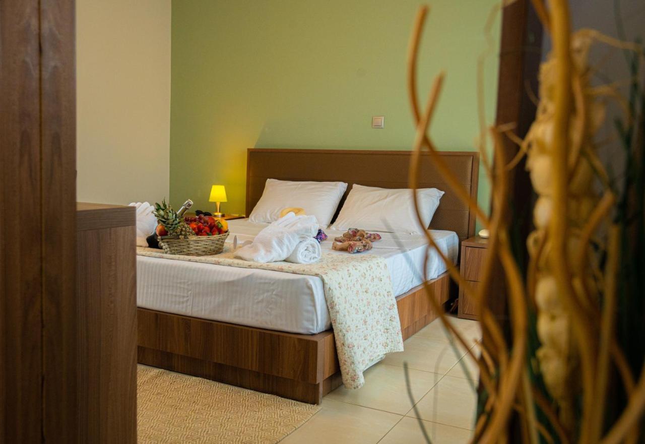 Vellum Luxury Living 2*