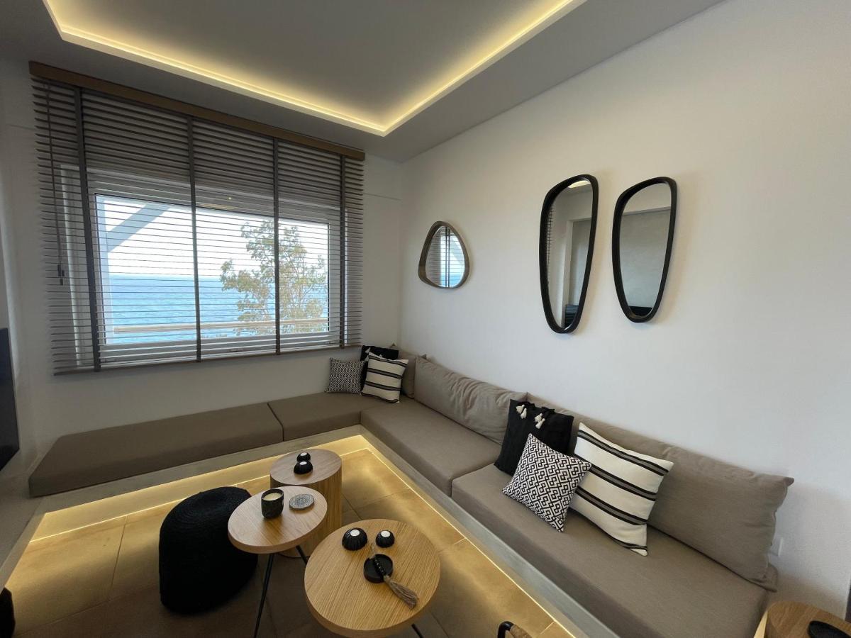 Bay View * Achlia