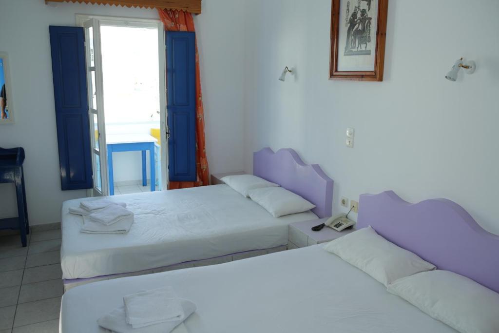 Studios Apartments Perivolos 3* Perivolos (Santorini)