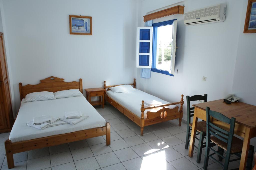 Studios Apartments Perivolos 3* Perivolos (Santorini)