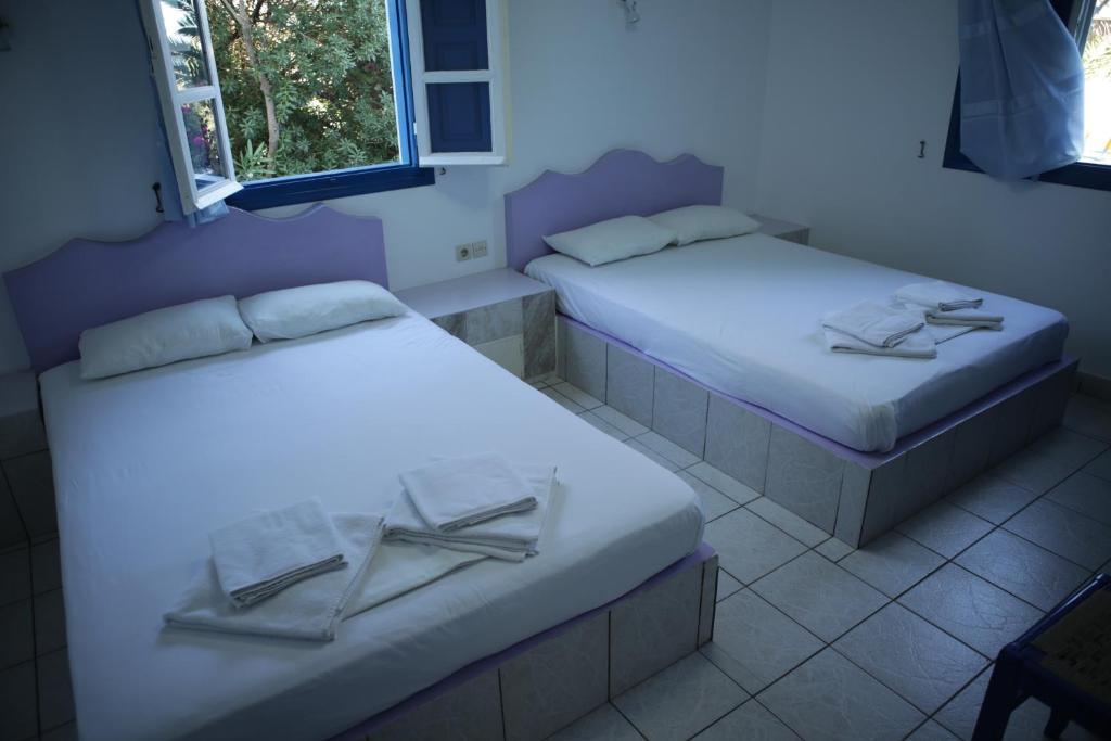 Studios Apartments Perivolos Aparthotel Perivolos (Santorini)