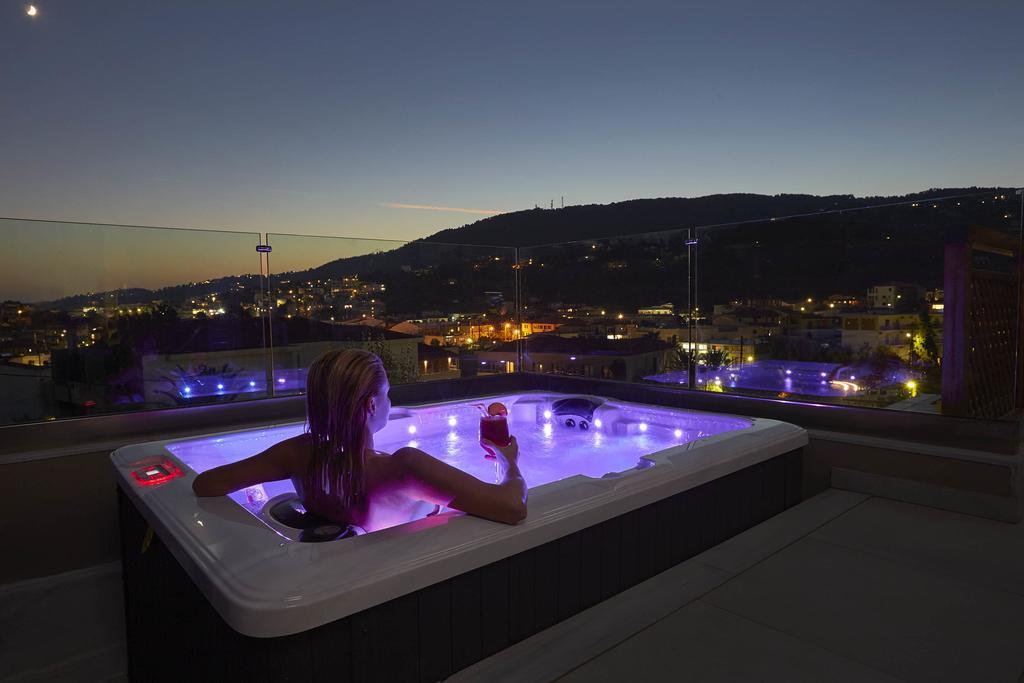 Mystery Luxury Aparthotel 4*