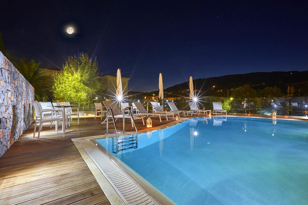 Mystery Luxury 4* Skiathos Town