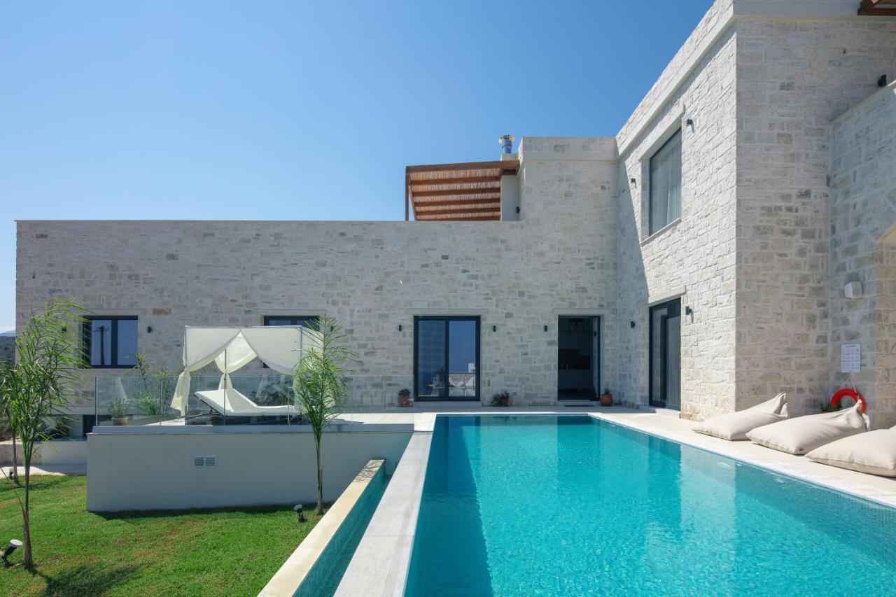 Villa Sorin Villa, Boasting Pool & Heated Whirlpool, By Thinkvilla Atsipopoulo