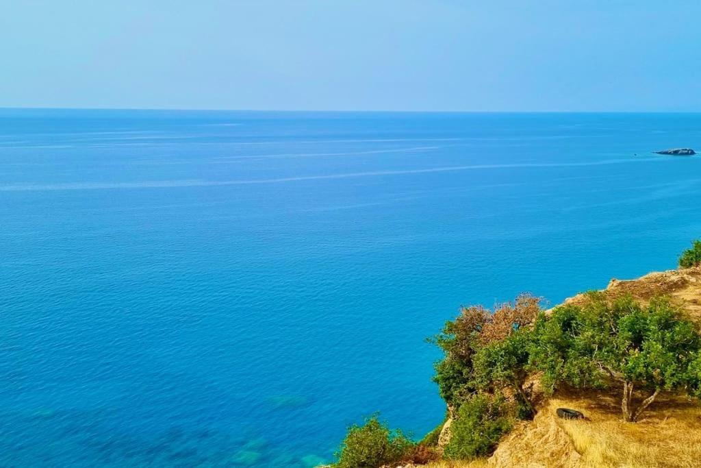 Mountain And Sea - Stunning Sea View Luxury Apartment Achlia