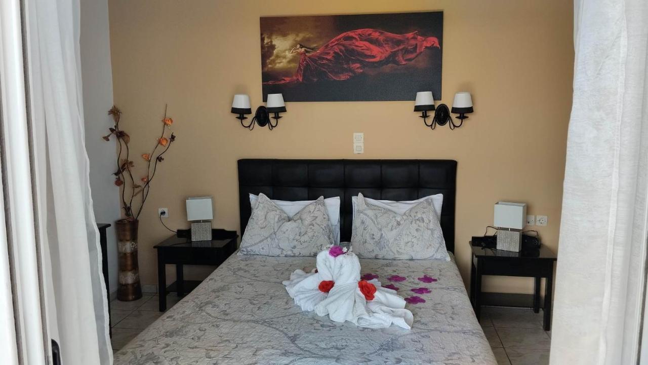 Golden Sun Apartment Rodakino