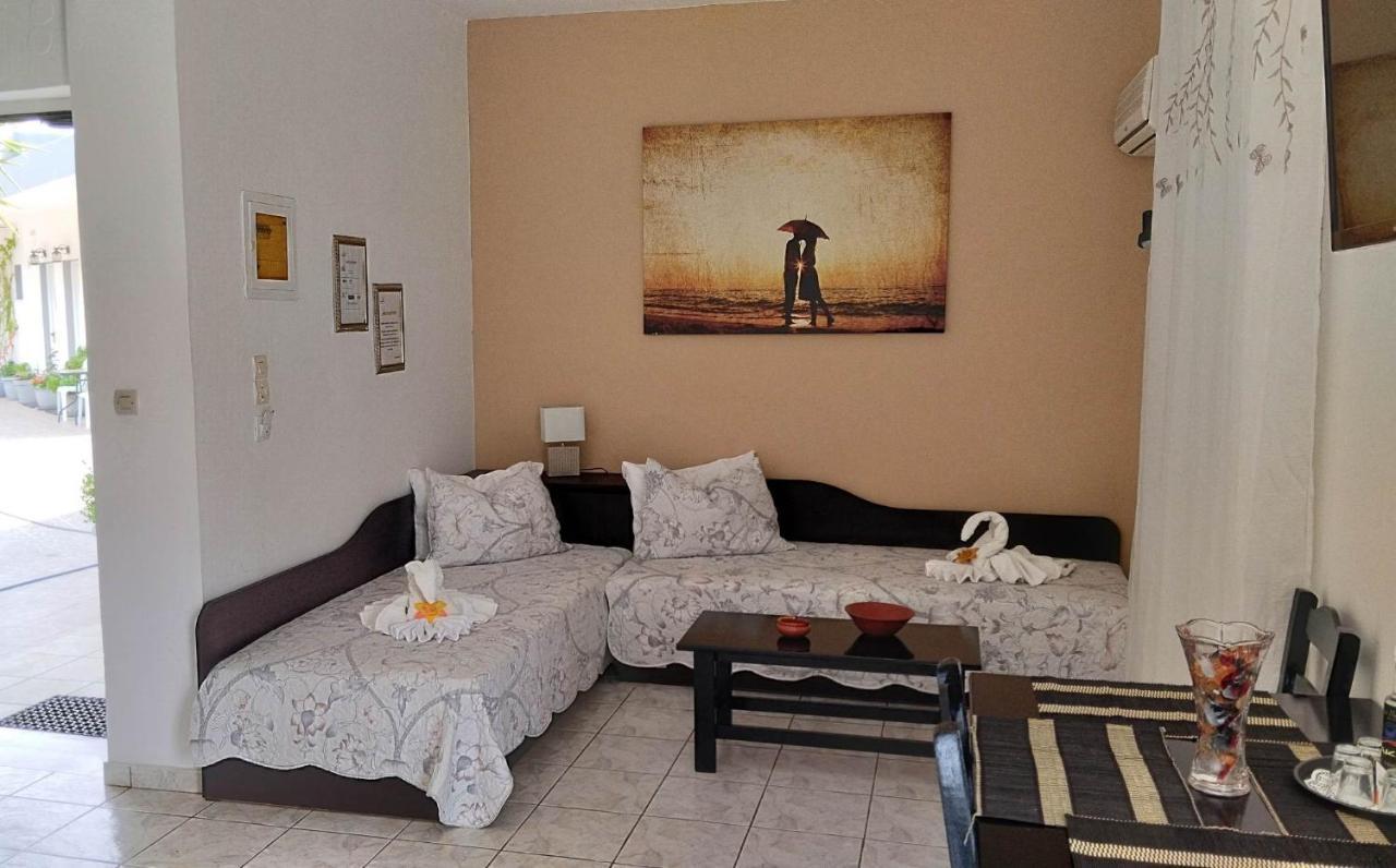 Apartment Golden Sun Rodakino