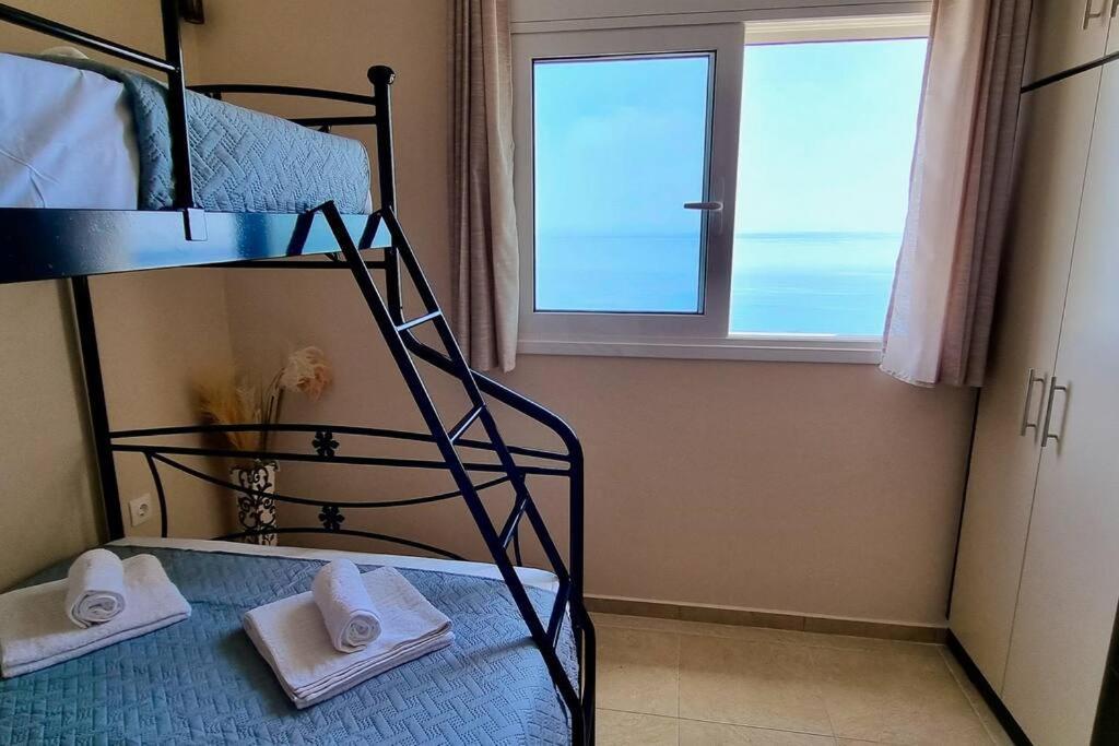 Mountain And Sea - Stunning Sea View Luxury Apartment