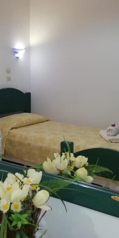 5bedroom In Villa Perissa (Santorini)