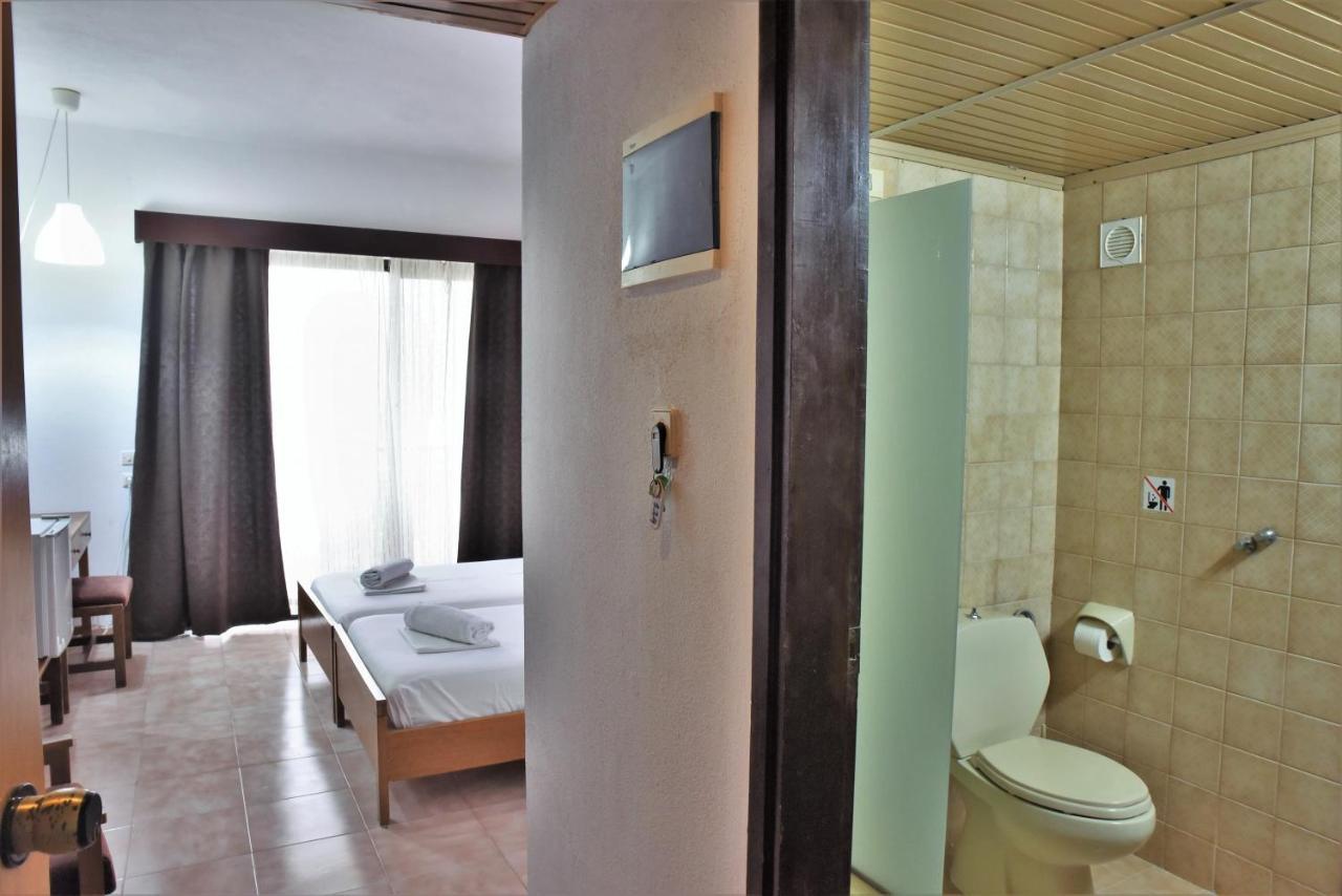 Hotel Telhinis &